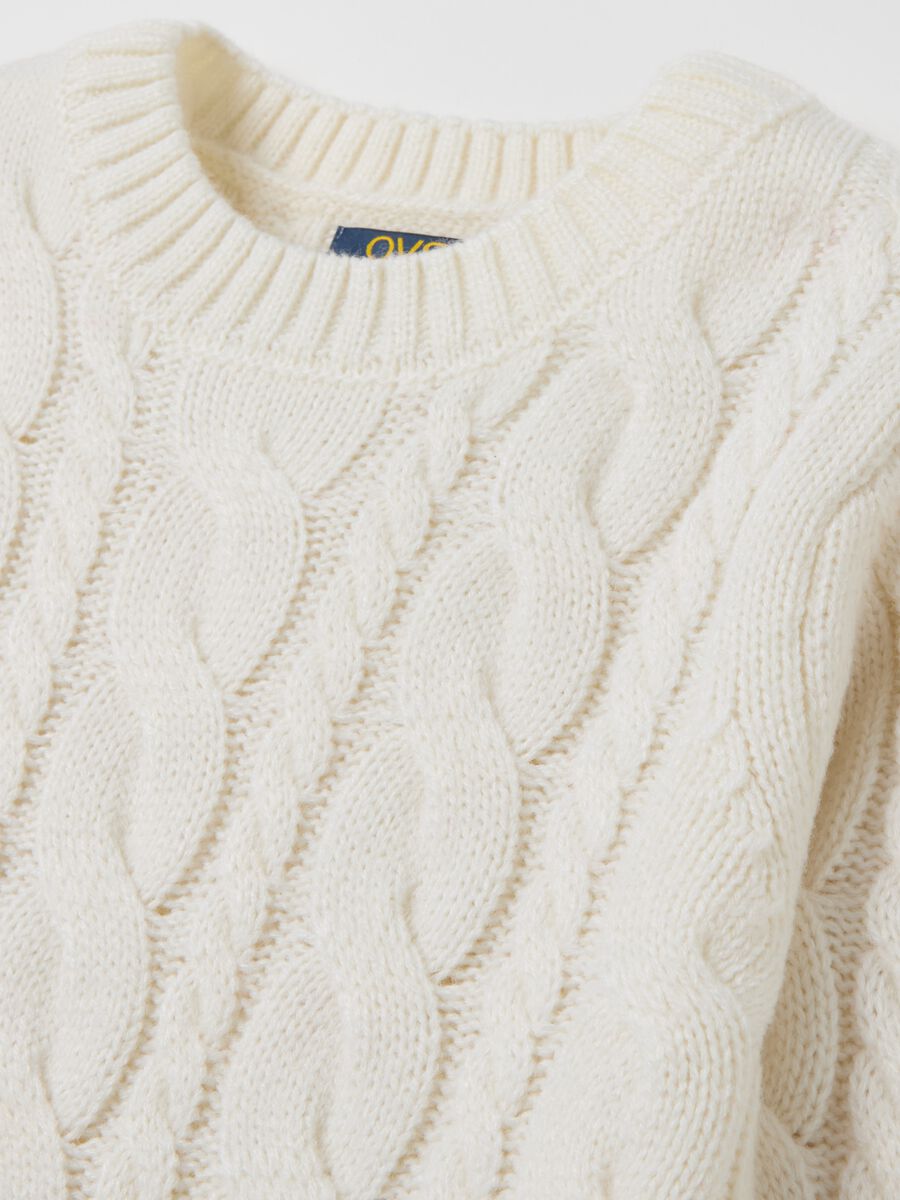 Pullover with cable-knit design_2