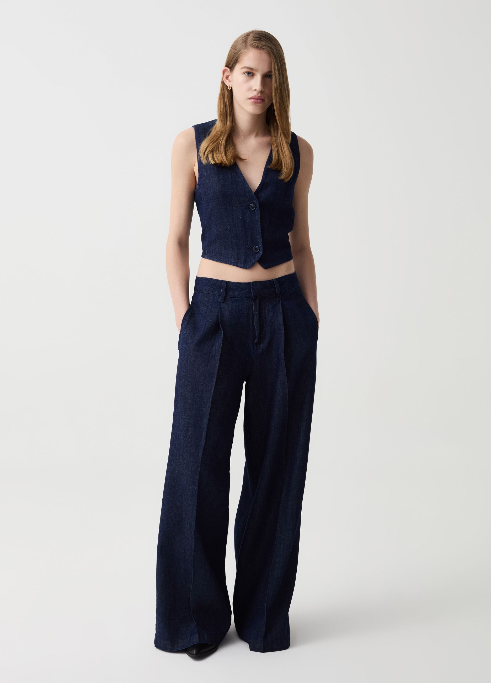 Wide-leg palazzo trousers in denim with darts