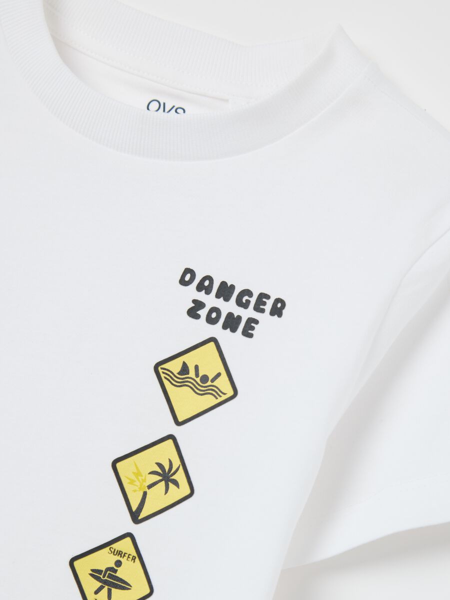 White T-shirt in cotton with "Danger Zone" print_3