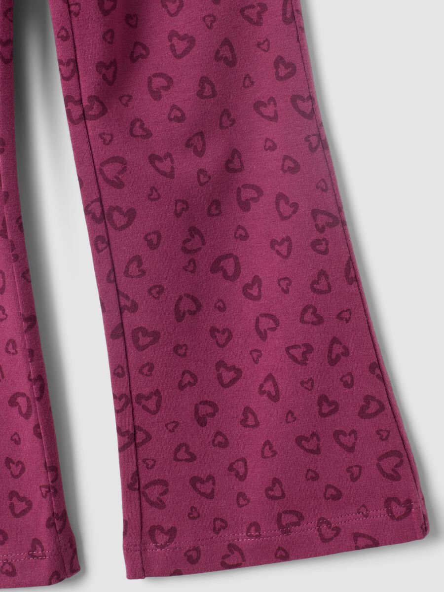 Purple skinny organic cotton leggings with heart print for girls_3
