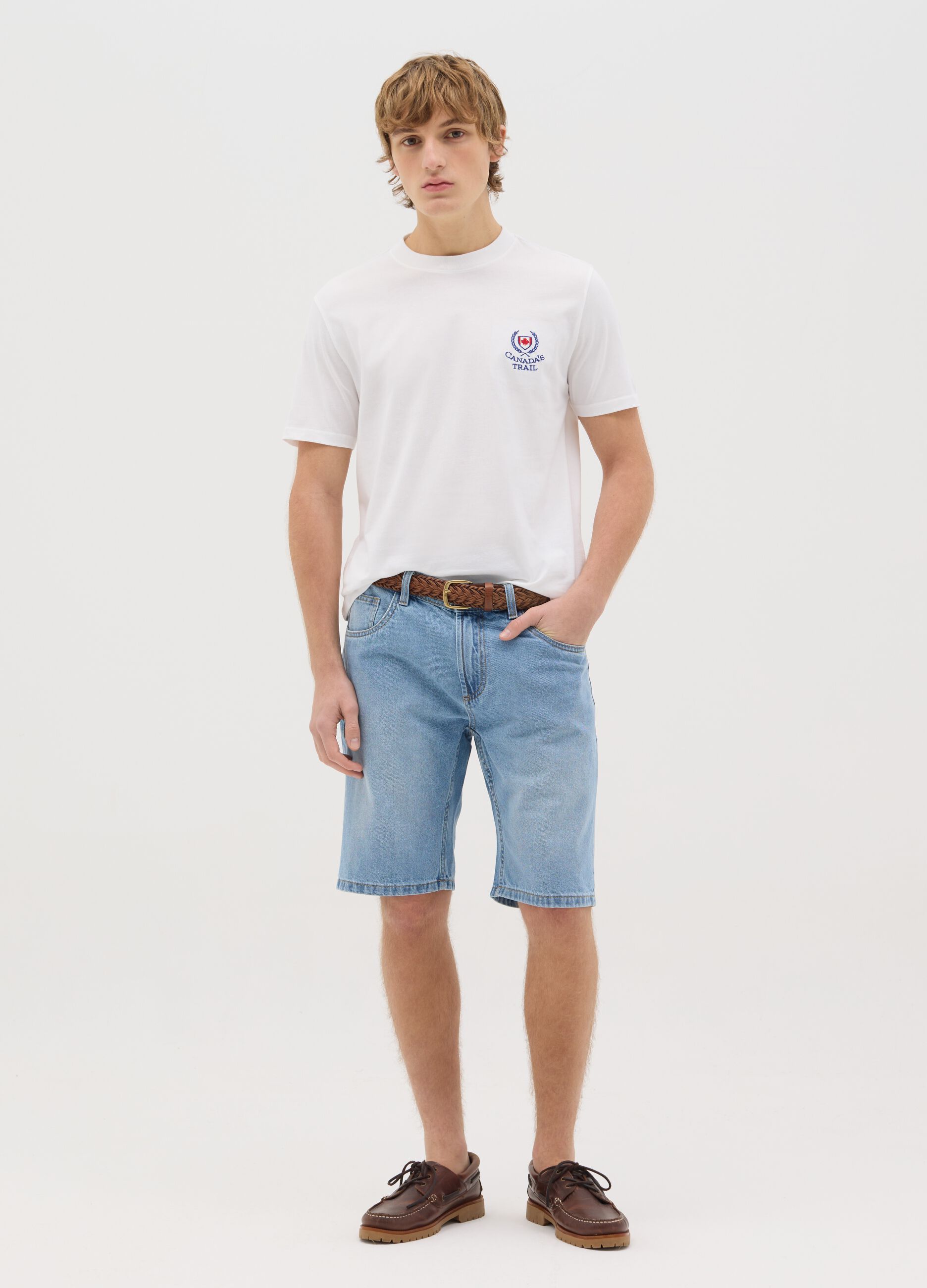 Canada's Trail white T-shirt with embroidery