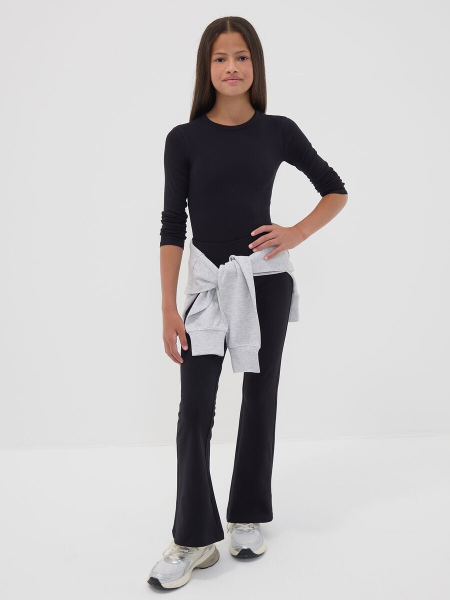 Pantaloni neri flare in cotone organico elasticizzato per ragazza_0