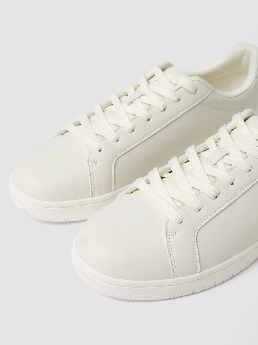 Sneakers bianche casual regular fit_1