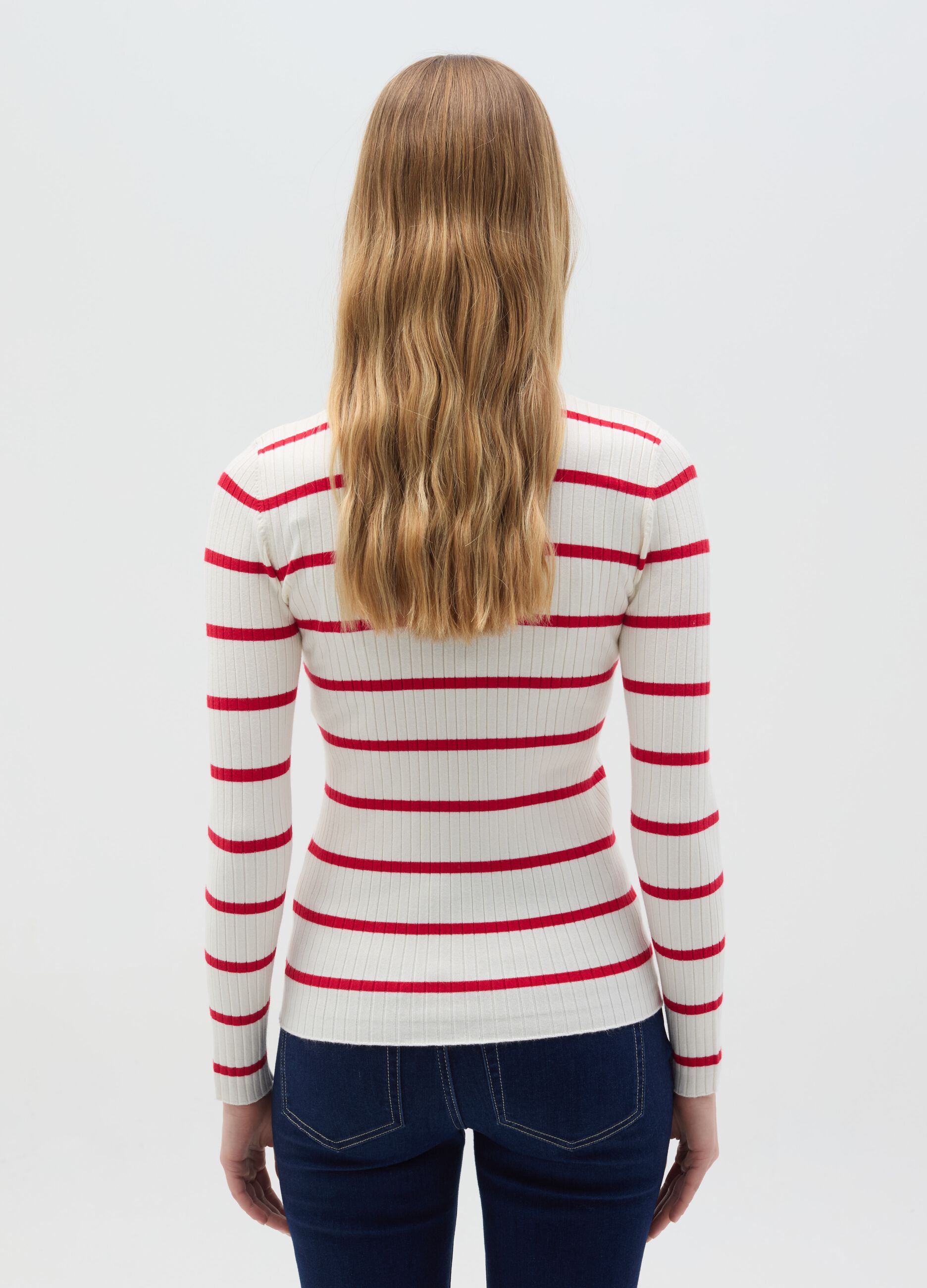 Flat ribbed top with striped pattern