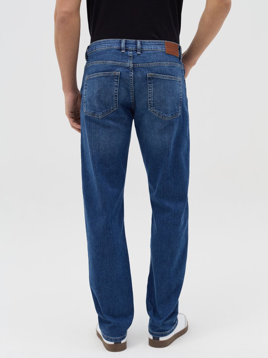Comfort-fit stretch jeans_3