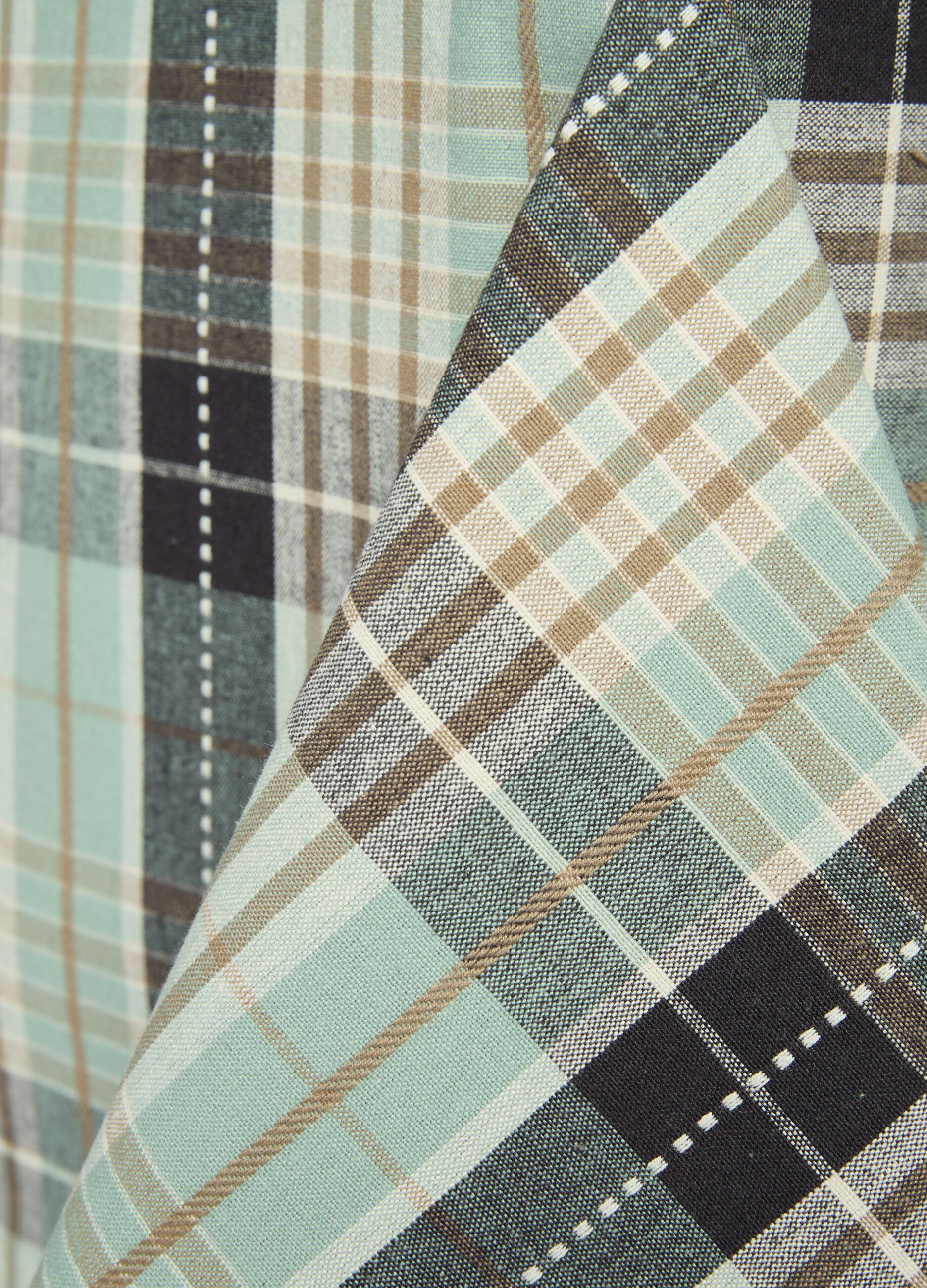 8-Seater check tablecloth in 100% cotton