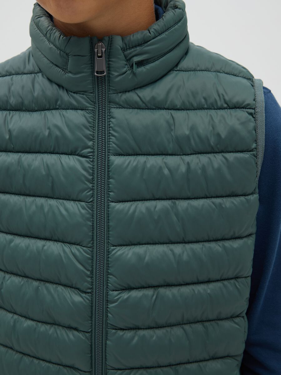 Regular fit waterproof green boy's vest_2