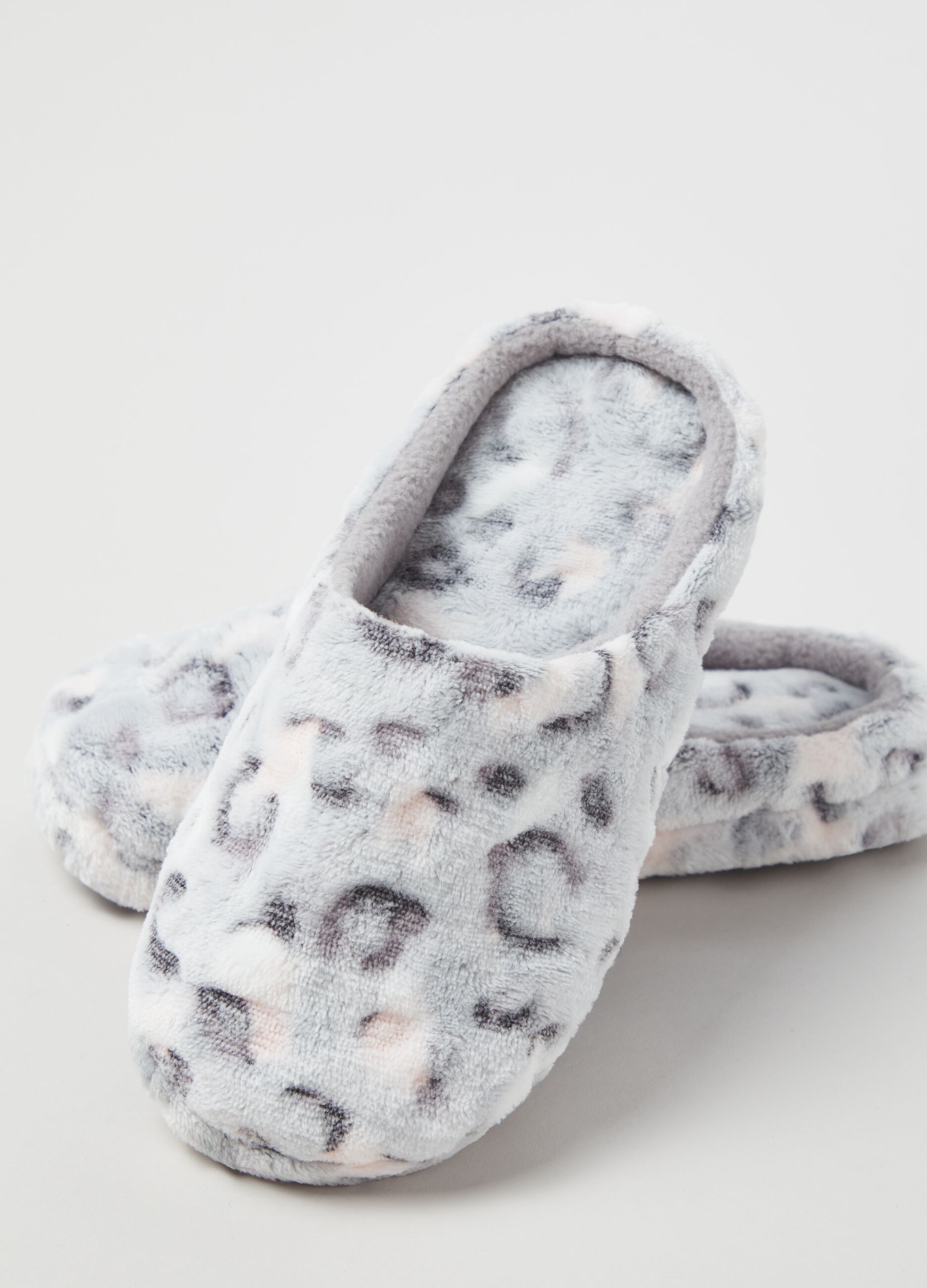 Pantofole in eco pelliccia animalier_1