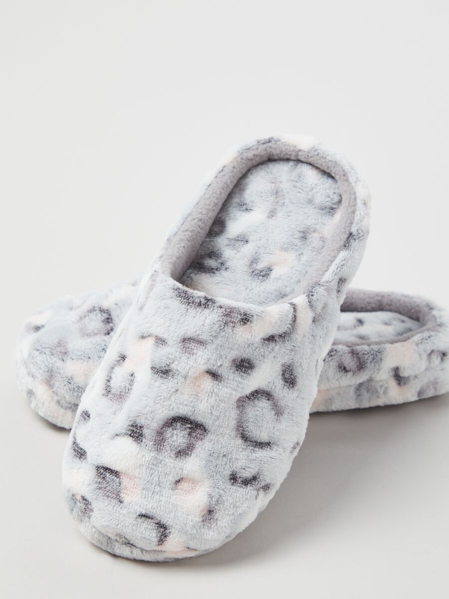 Pantofole in eco pelliccia animalier_1