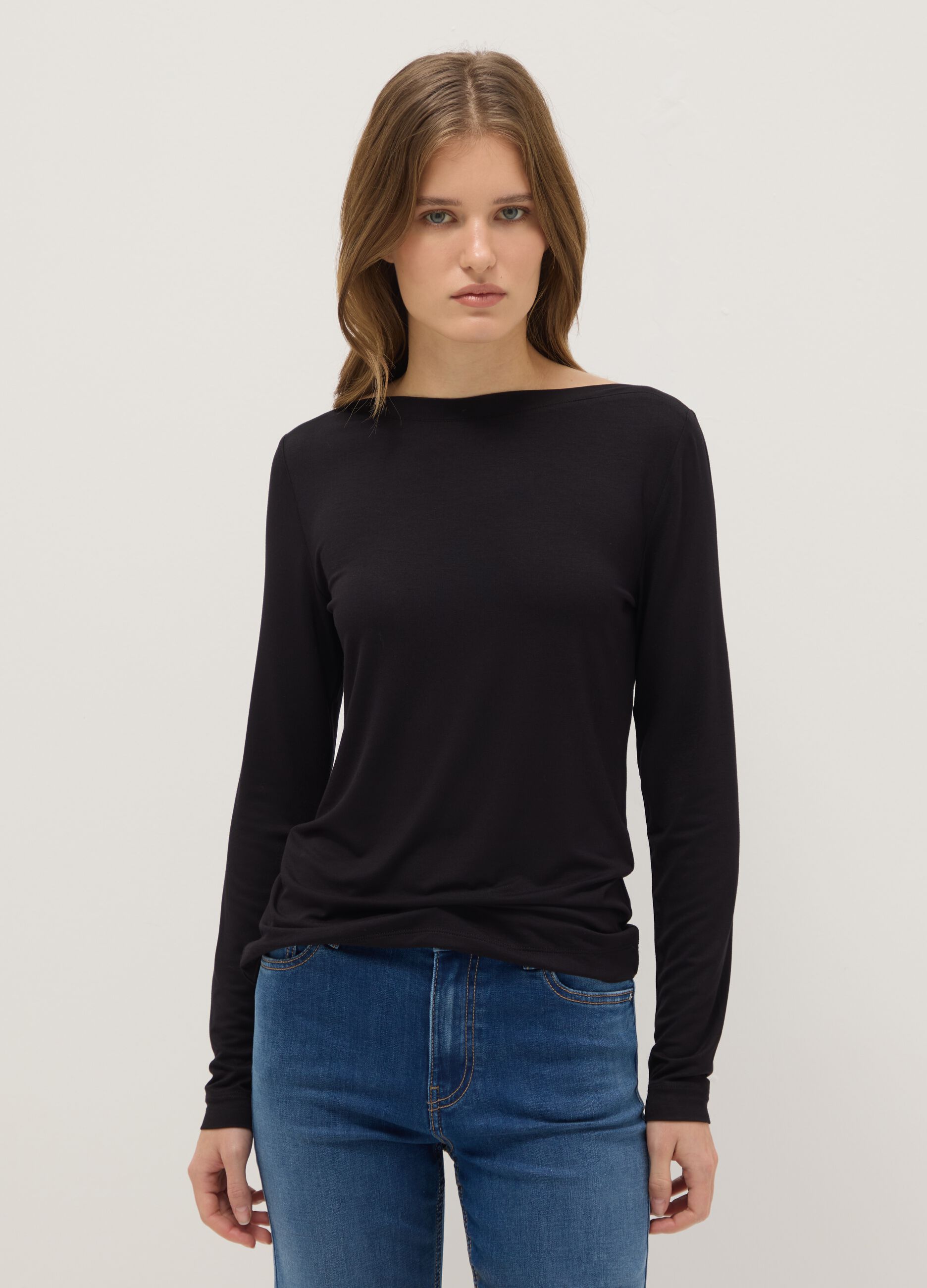 Black crew neck long sleeve regular fit jumper