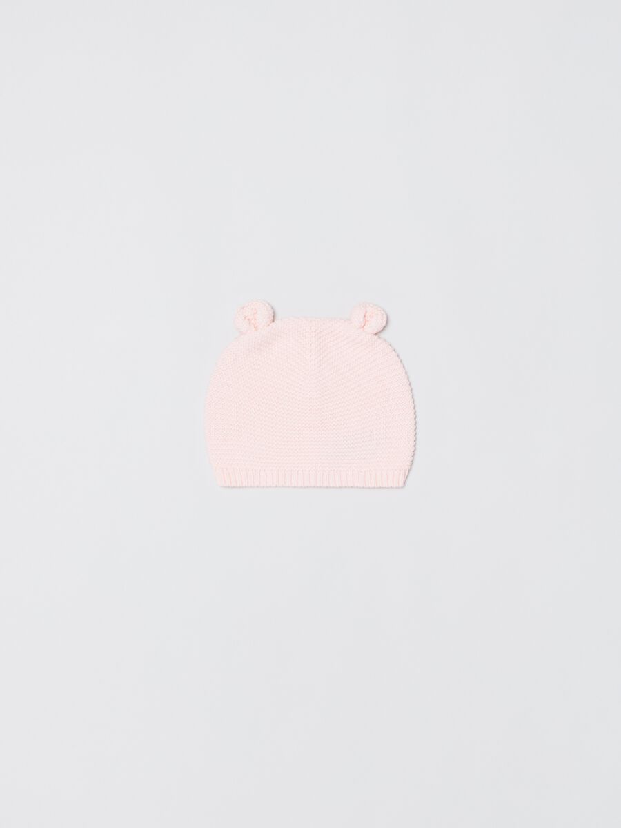 Knitted hat with ears_0