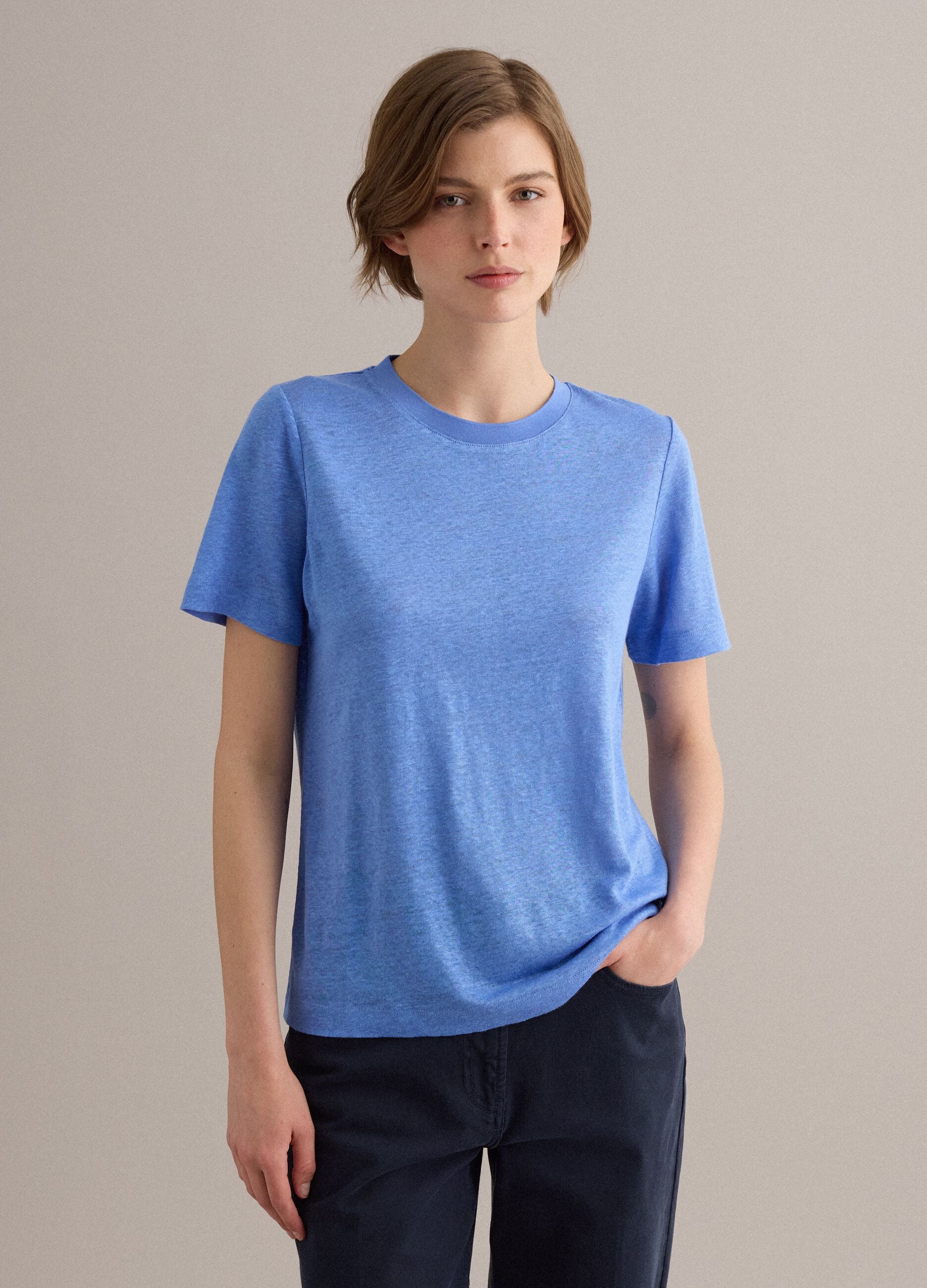 Light blue pure linen regular-fit short-sleeve T-shirt