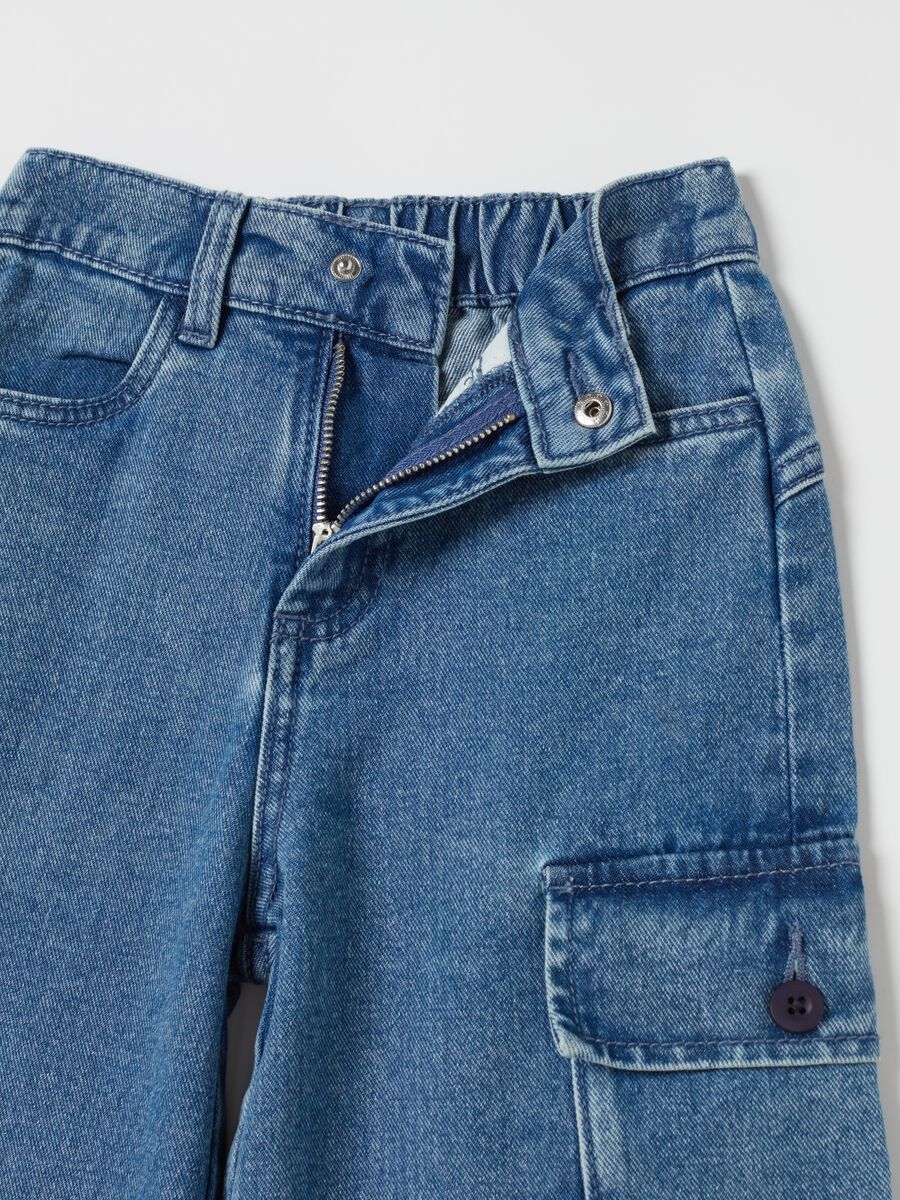 Cargo jeans with wide leg and acid wash_3