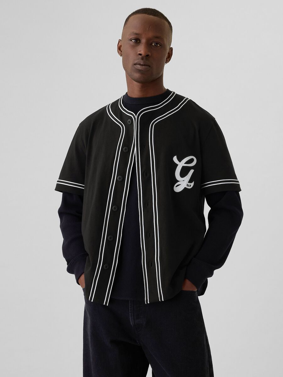Baseball shirt with striped edging_0