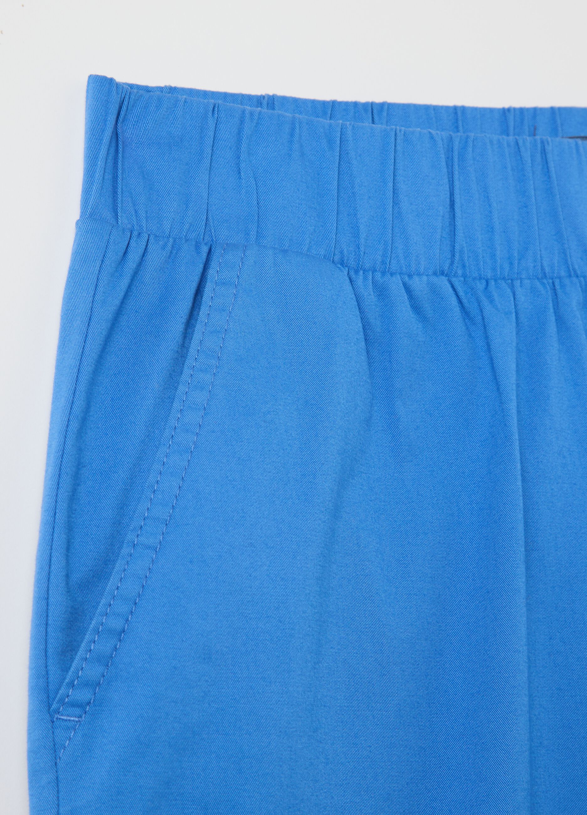 Blue wide-leg trousers in stretch cotton