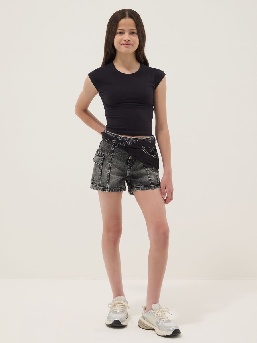 Girls&rsquo; slim-fit grey cargo denim shorts in stretch cotton_0