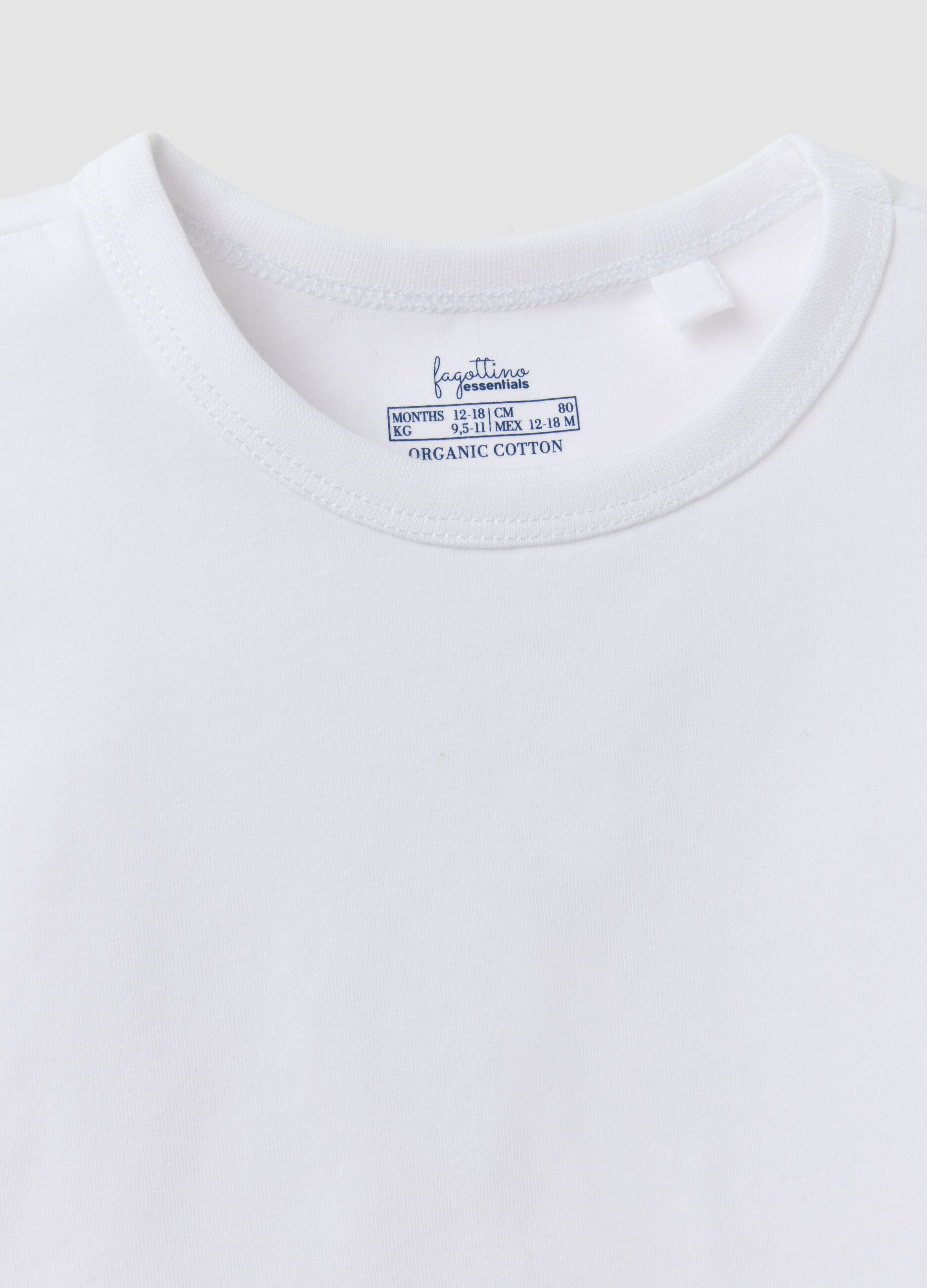 White long-sleeved organic cotton T-shirt