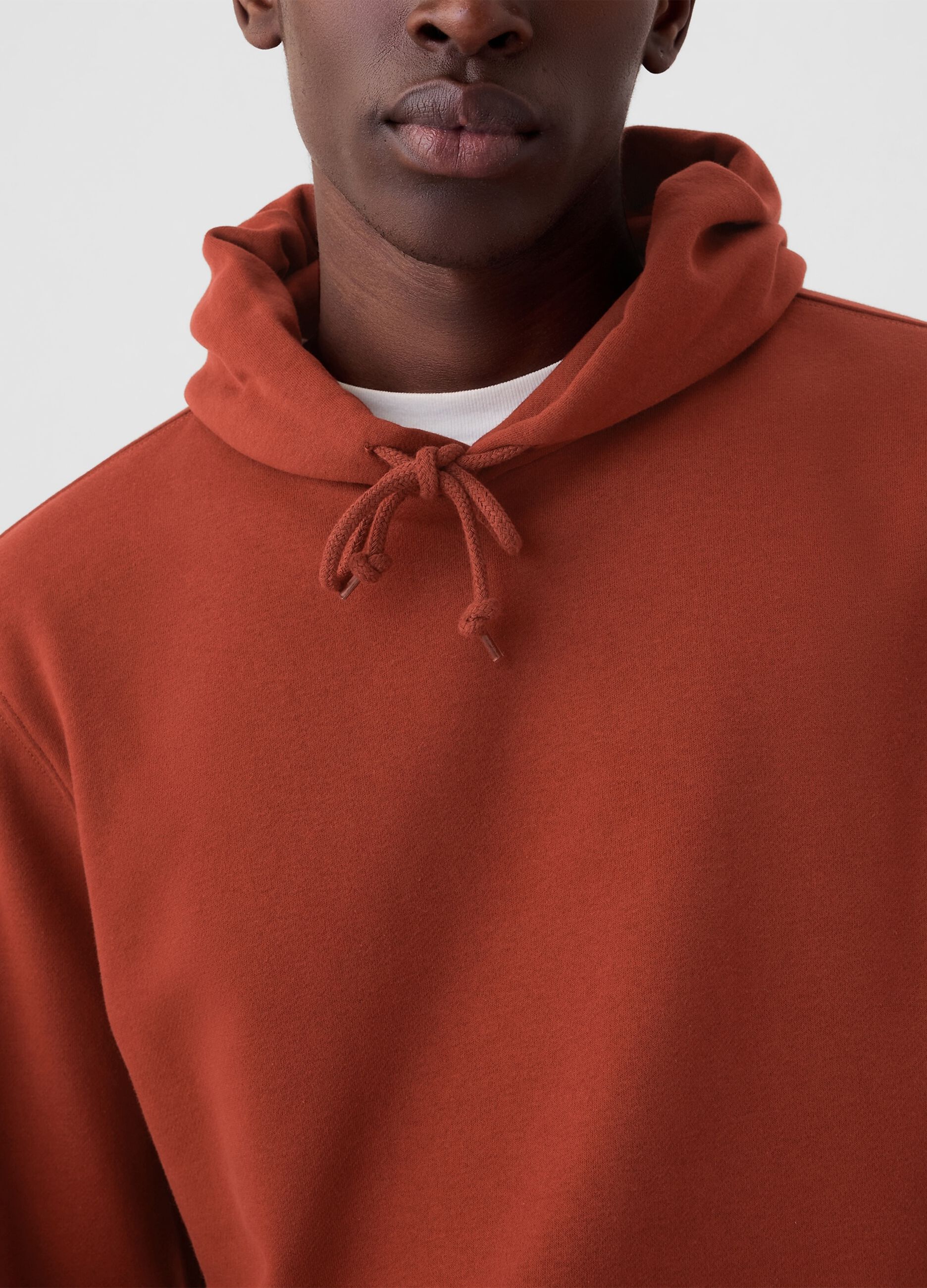 Sweatshirt with hood and pocket