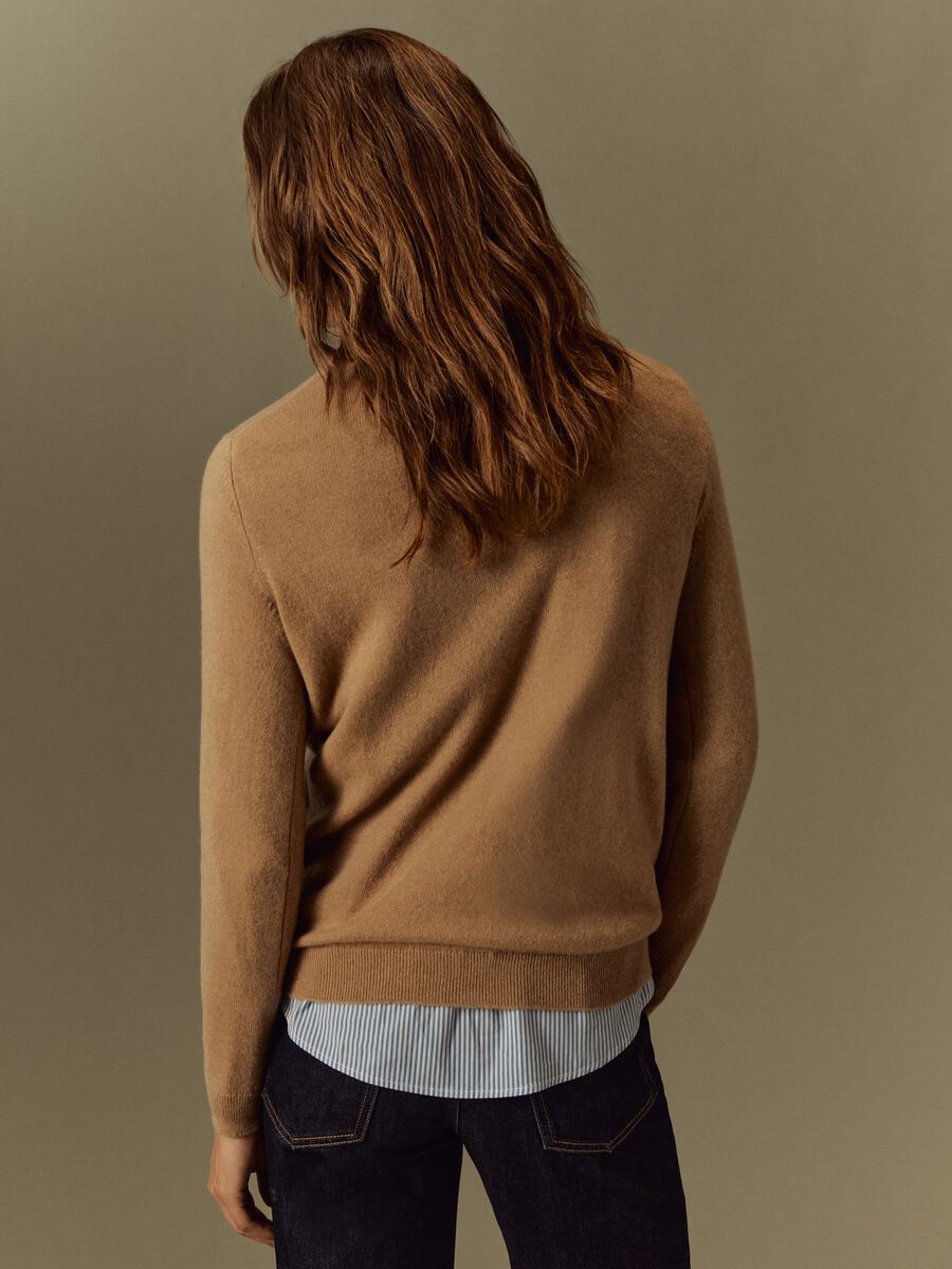 Pullover girocollo in cashmere_2