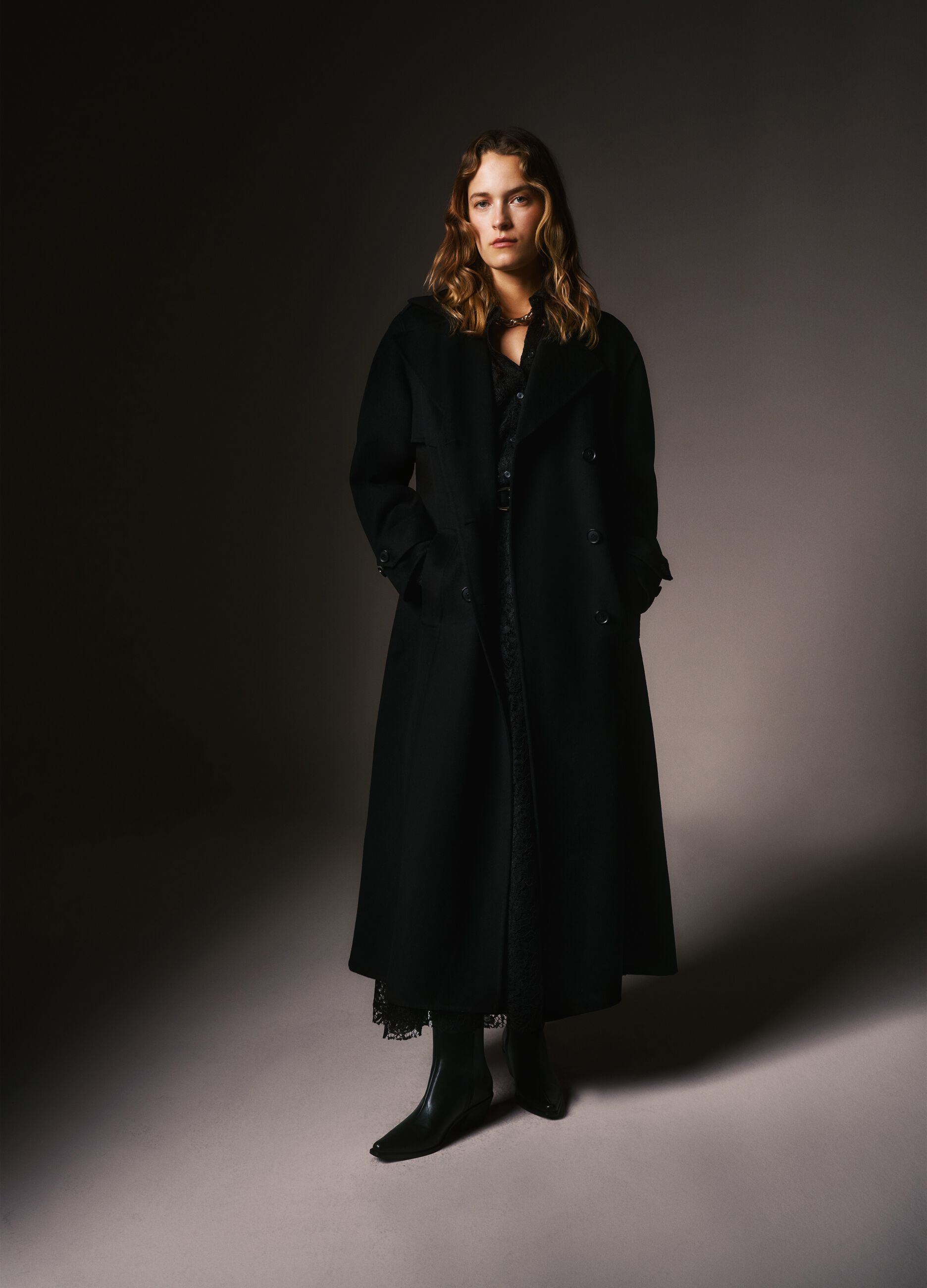 Long Black Wool Blend Coat in Regular Fit