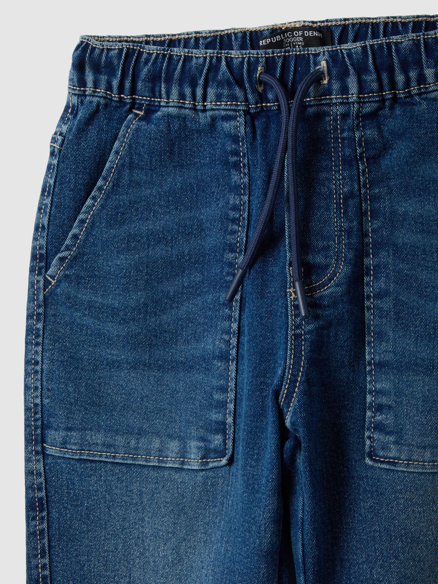 Blue cotton blend relaxed fit jogger jeans for children_2