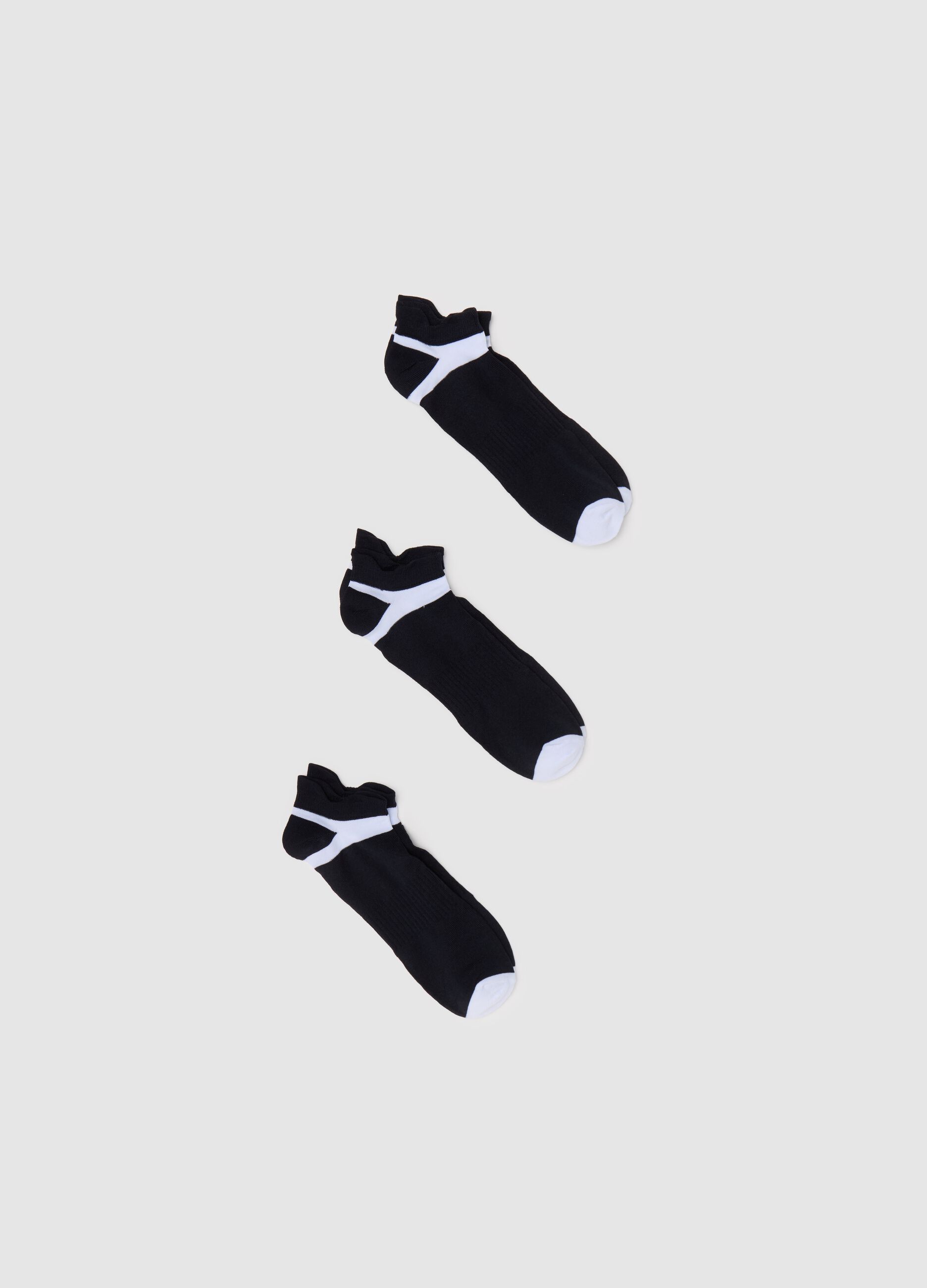 Three-pair pack stretch sneaker liners