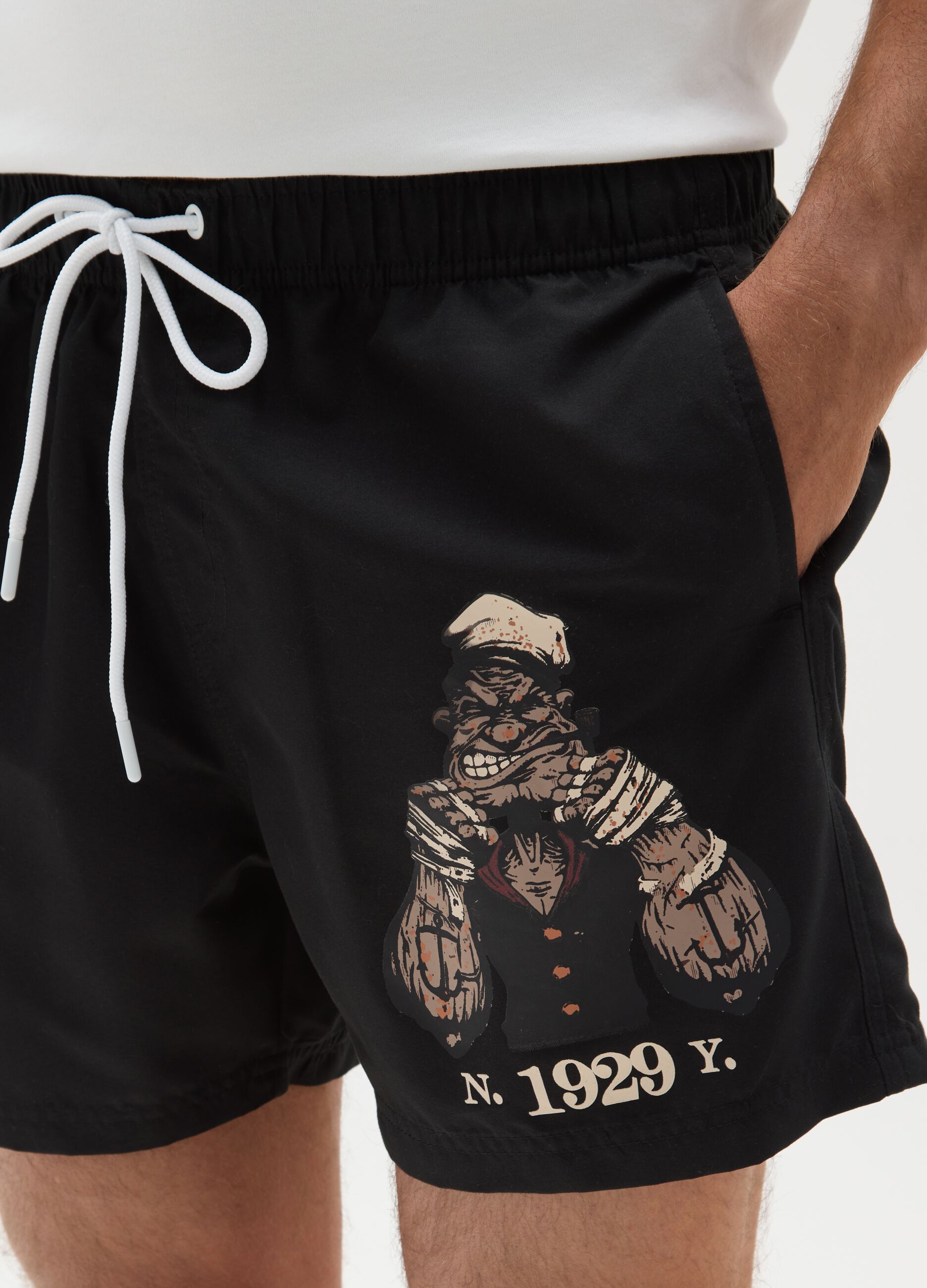 Men's black regular fit shorts