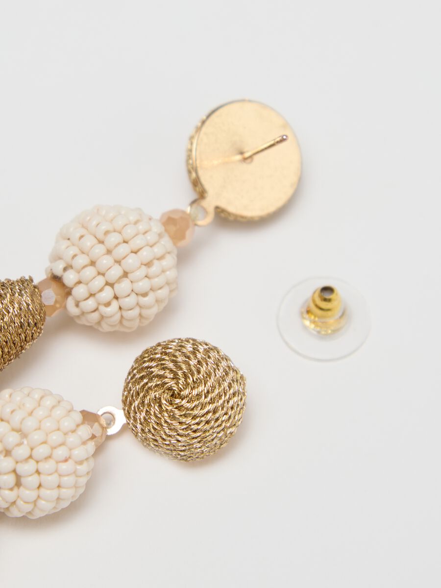 Long earrings with teardrop pendants_2