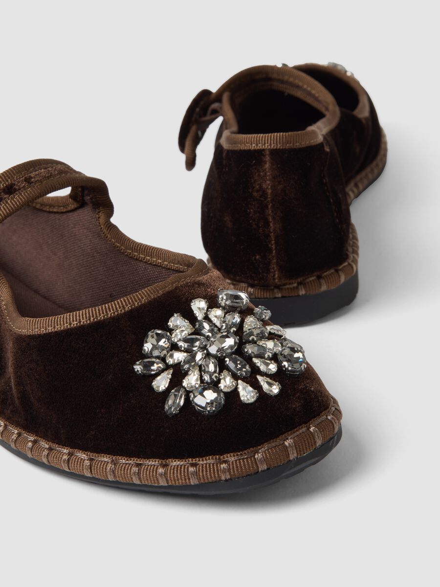 Brown friulane flats with strap and rhinestones_2