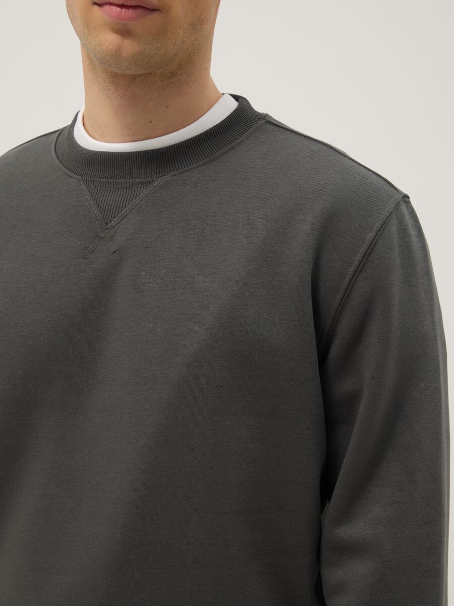 Grey Cotton Blend Crew Neck Sweatshirt Regular Fit_3