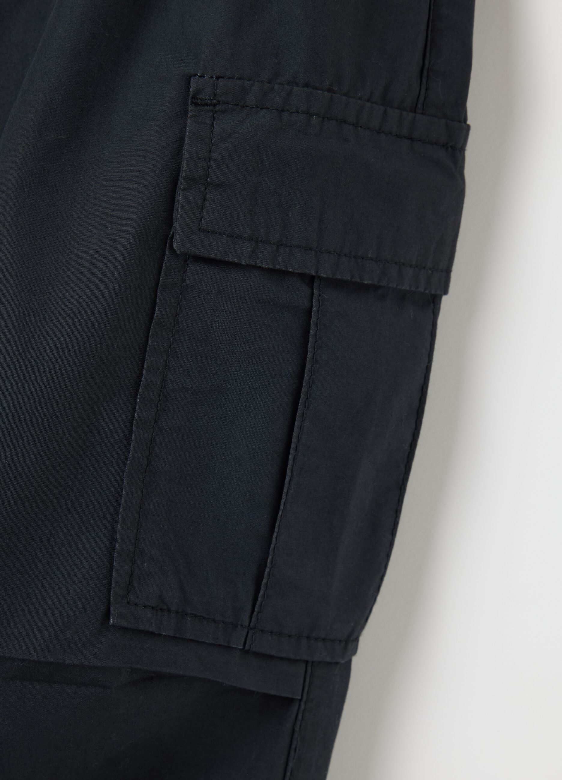 Cargo joggers in cotton with drawstring