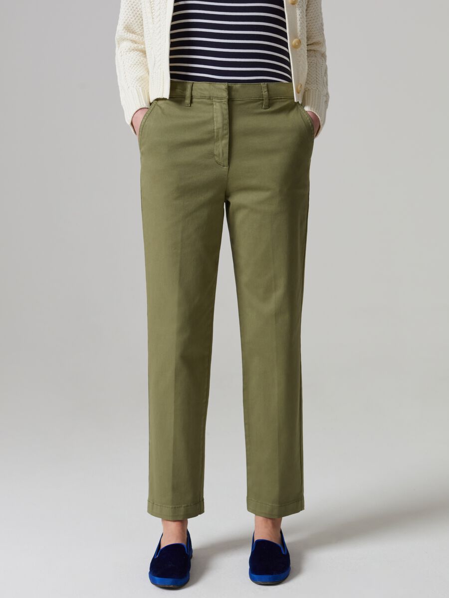 Pantalone chino in cotone stretch_1