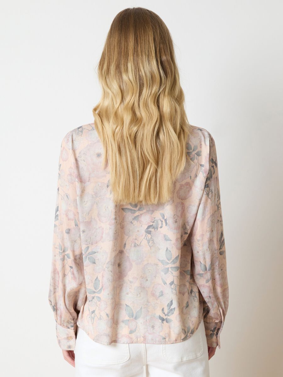 Beige blouse with floral pattern and bow_3