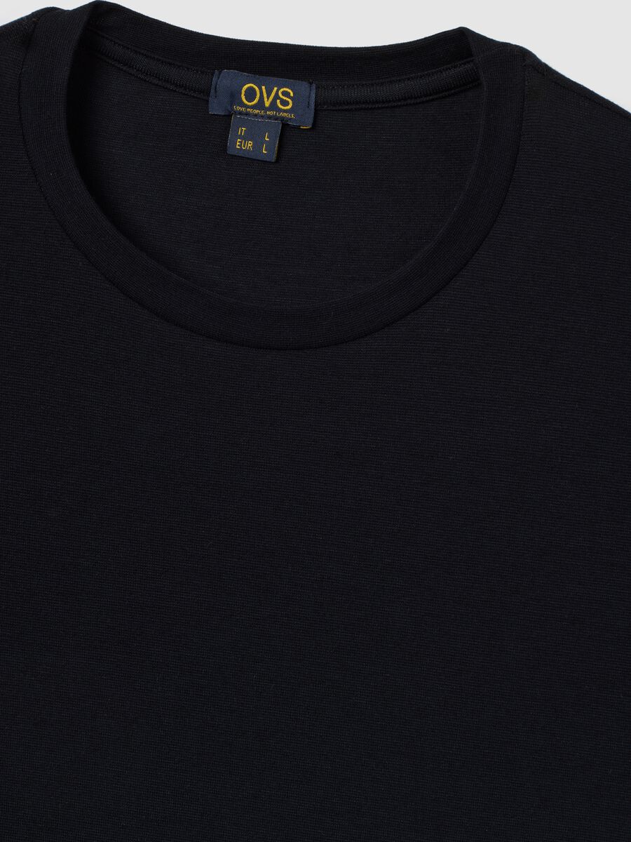 T-shirt premium nera in thermal modal cashmere regular fit_5
