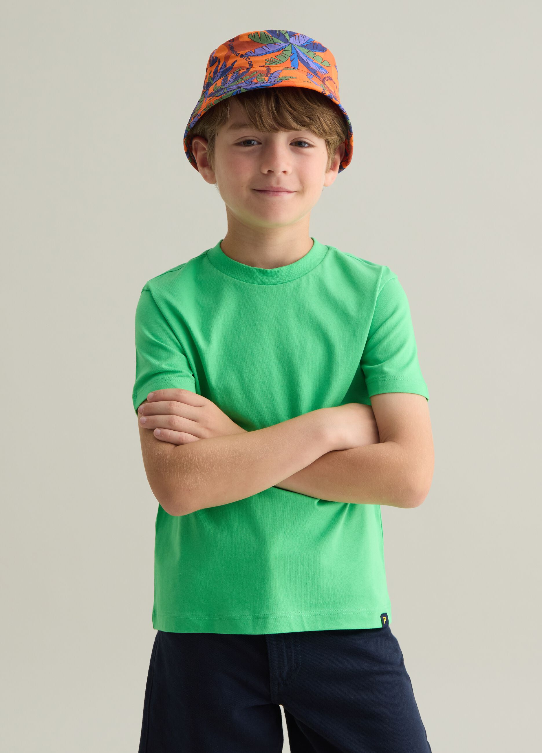 T-shirt verde in cotone con scollo rotondo