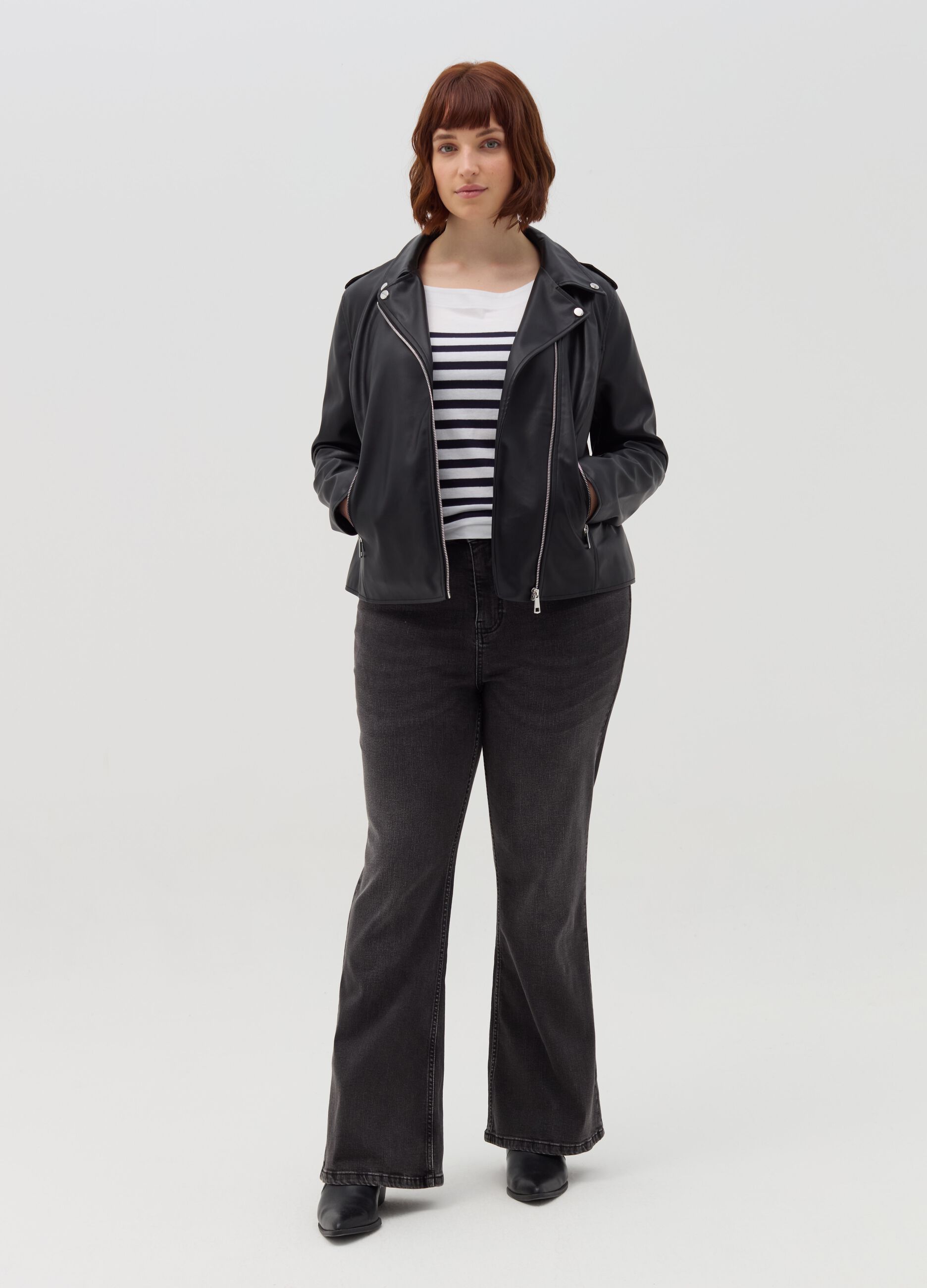 Curvy flare-fit jeans