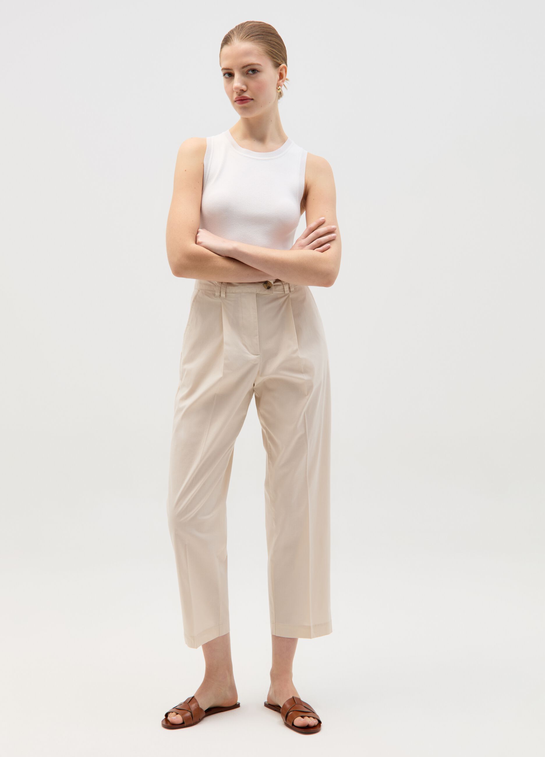 Pantalone a sigaretta crop con pinces