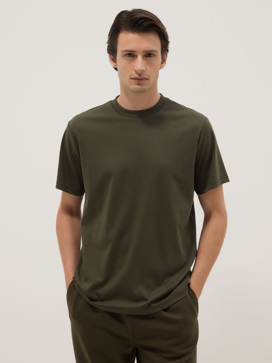 T-shirt girocollo in puro cotone verde regular fit_0