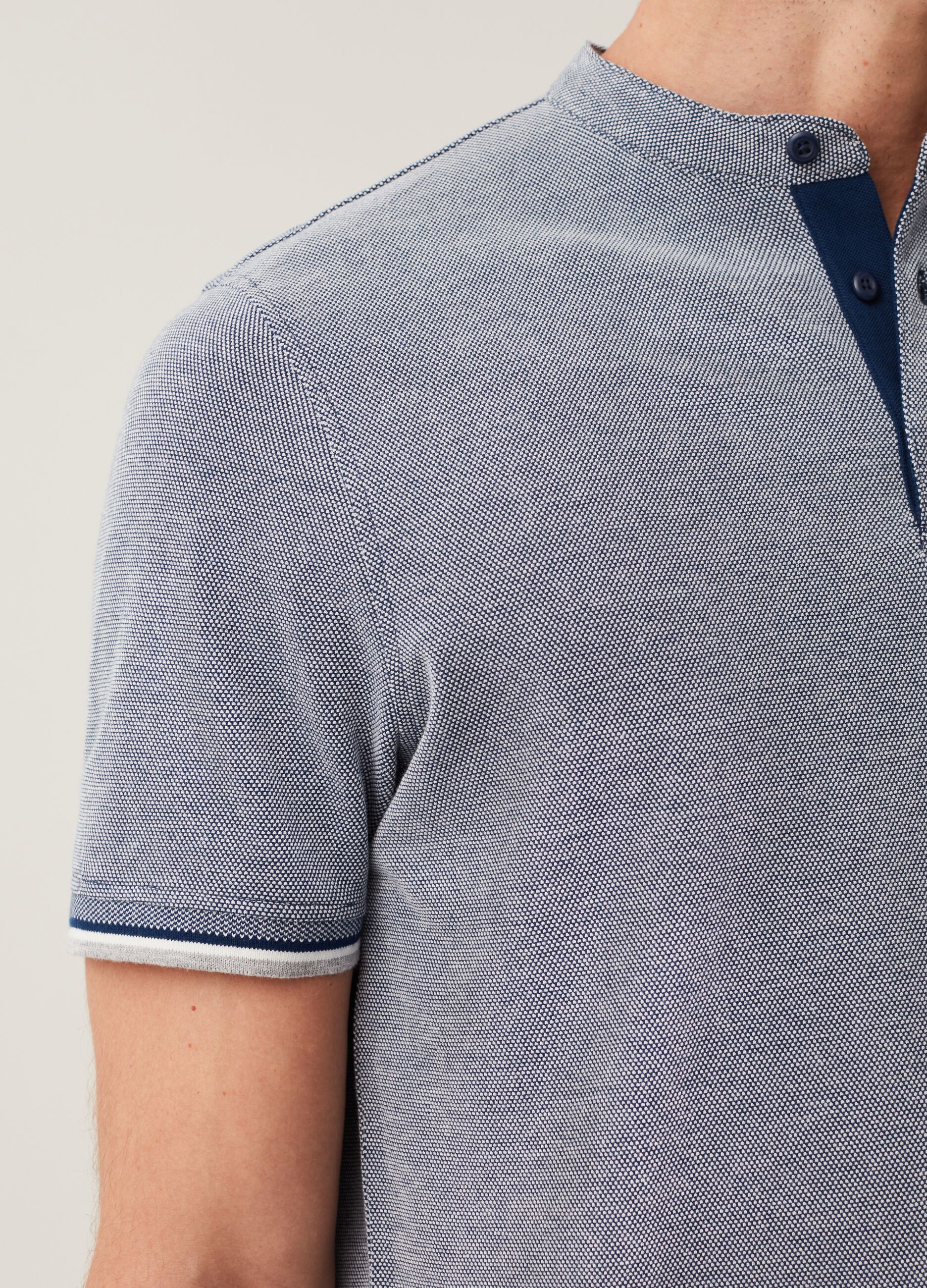 Polo con trama jacquard collo alla coreana_3