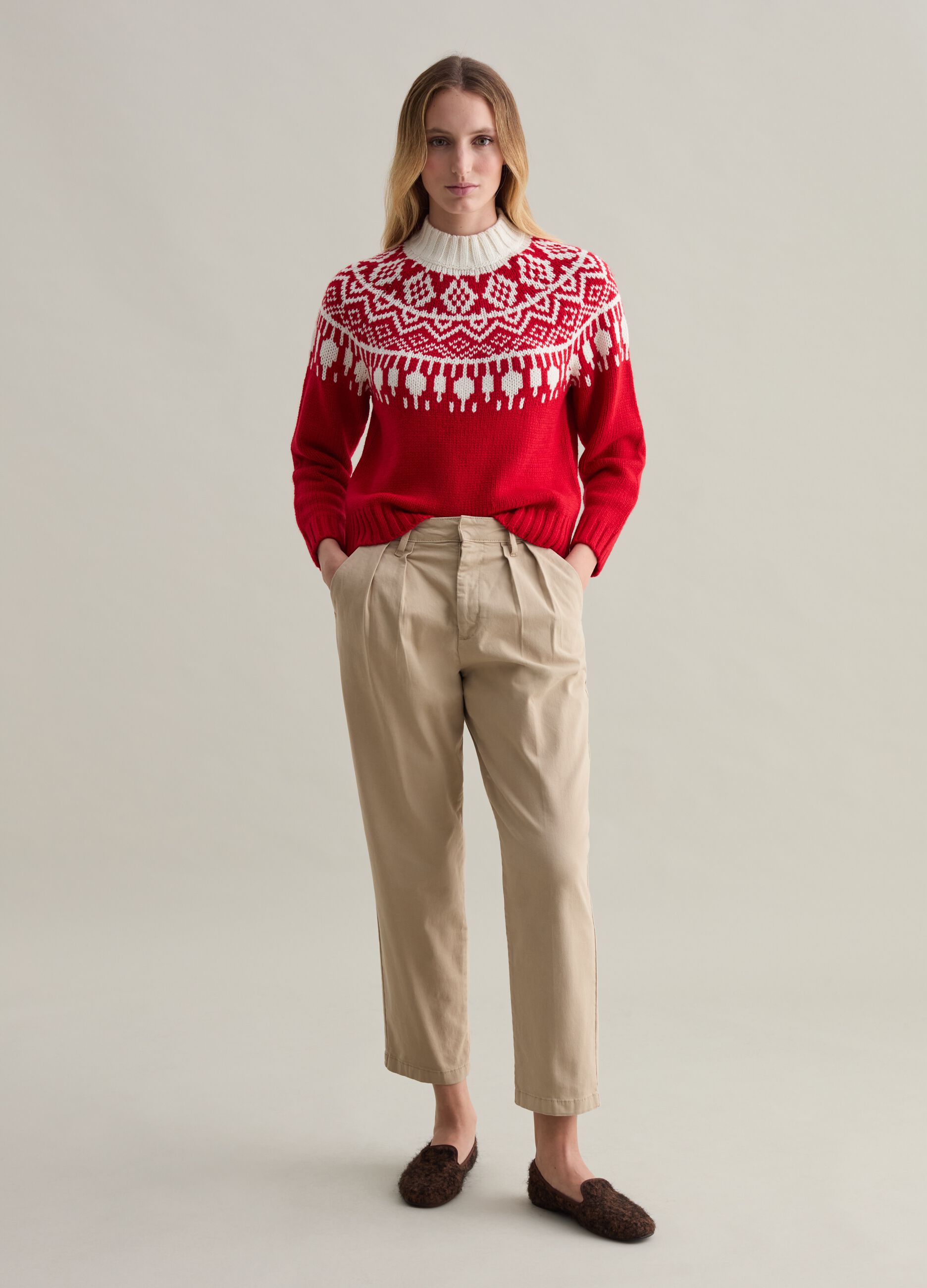 Pullover with mock neck and Norwegian design