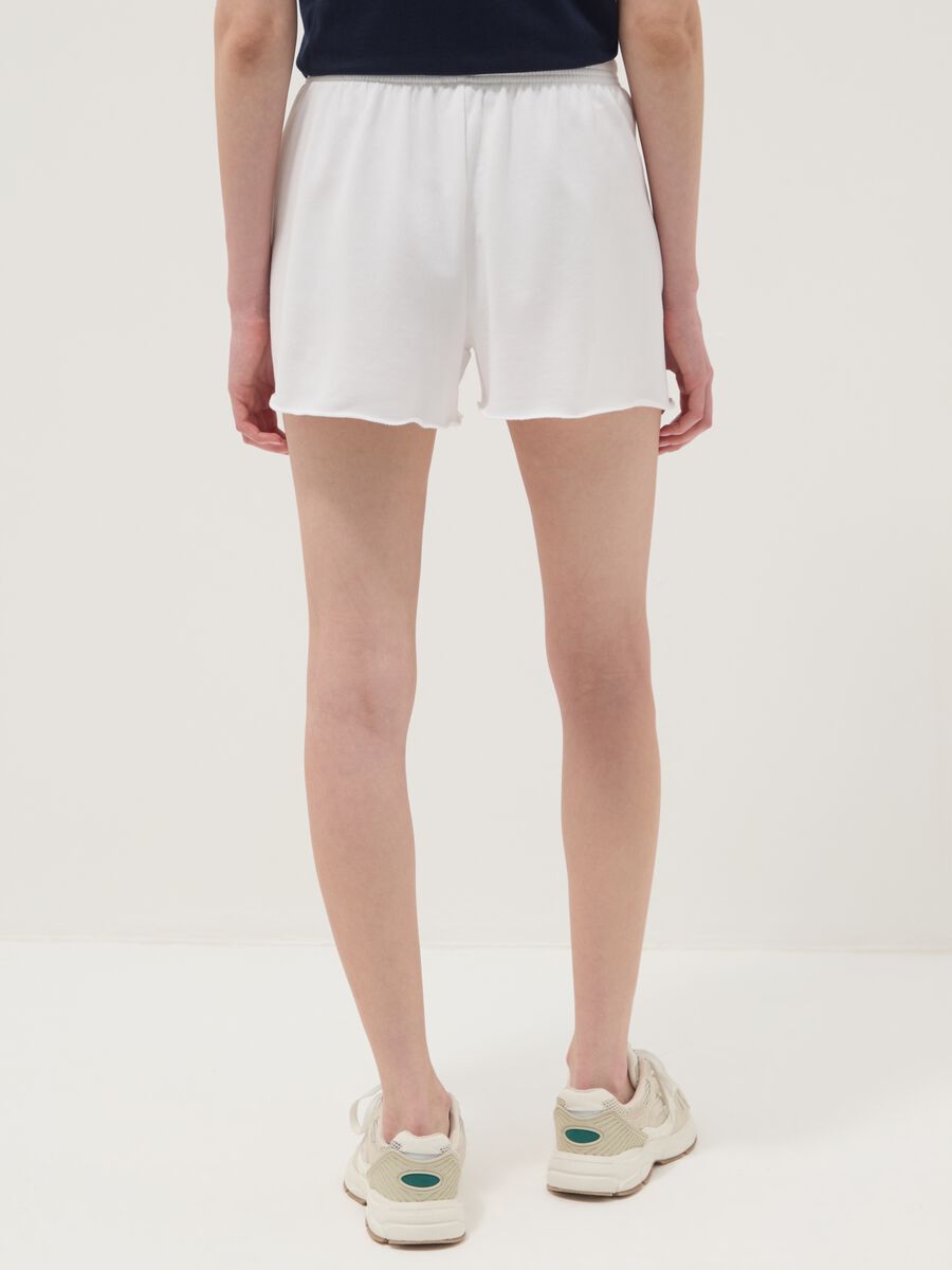 White cotton-blend Bermuda shorts with elasticated waistband_2
