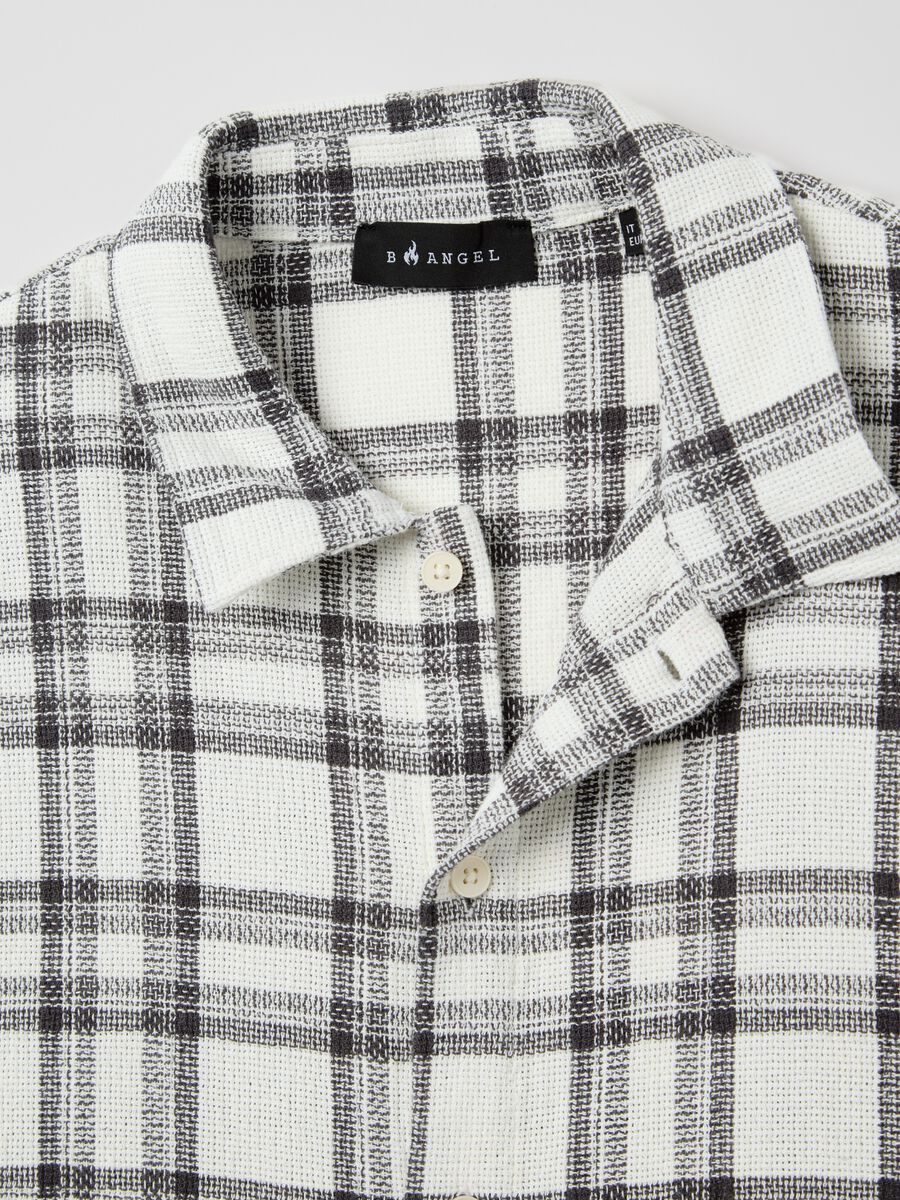 Short-sleeved shirt in cotton with check pattern_5