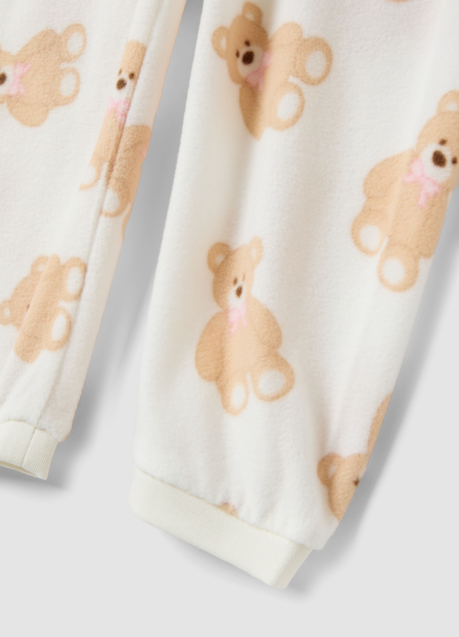 White crew-neck pyjamas with teddy bear print
