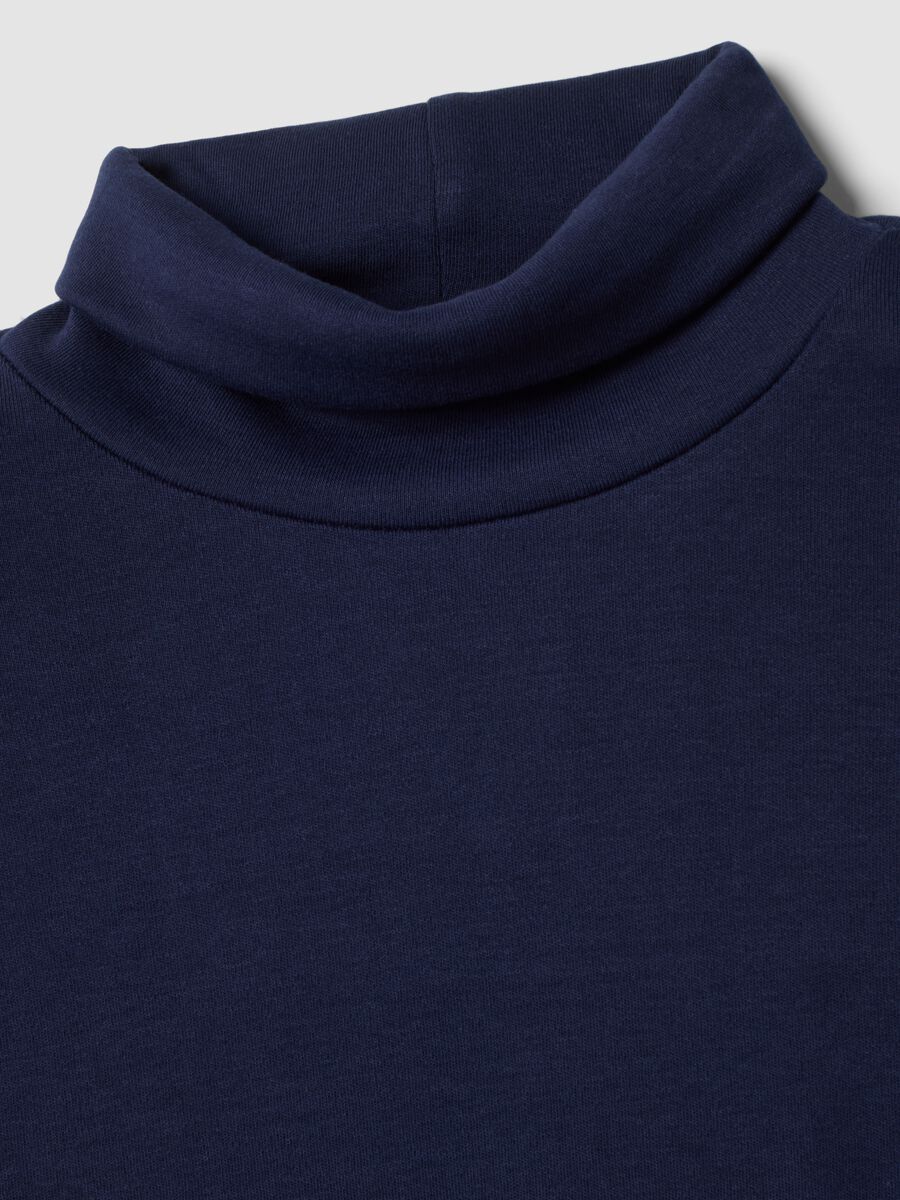 T-shirt blu in puro cotone con dolcevita_1