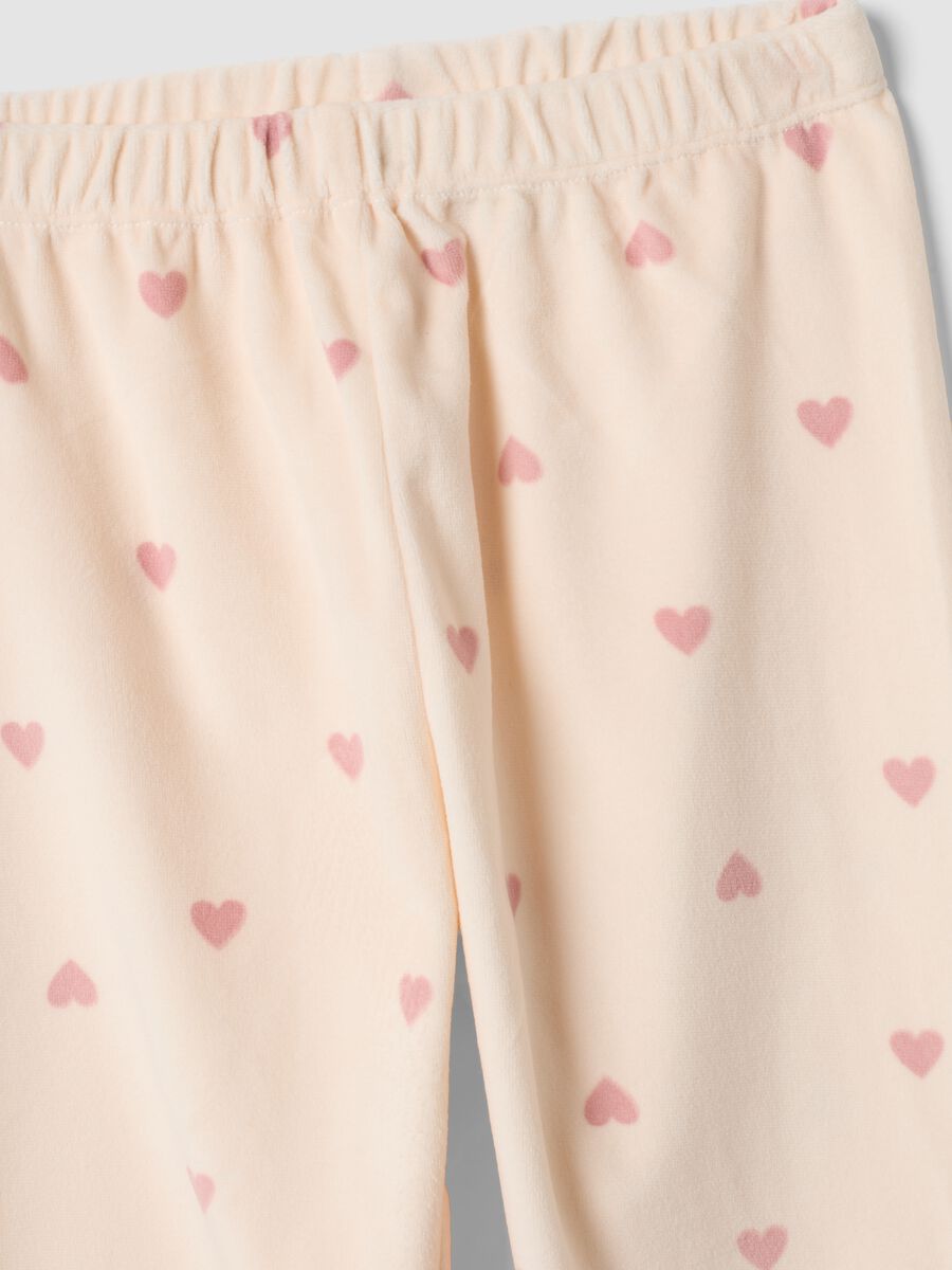 Purple crew-neck pyjamas with heart-print trousers_3