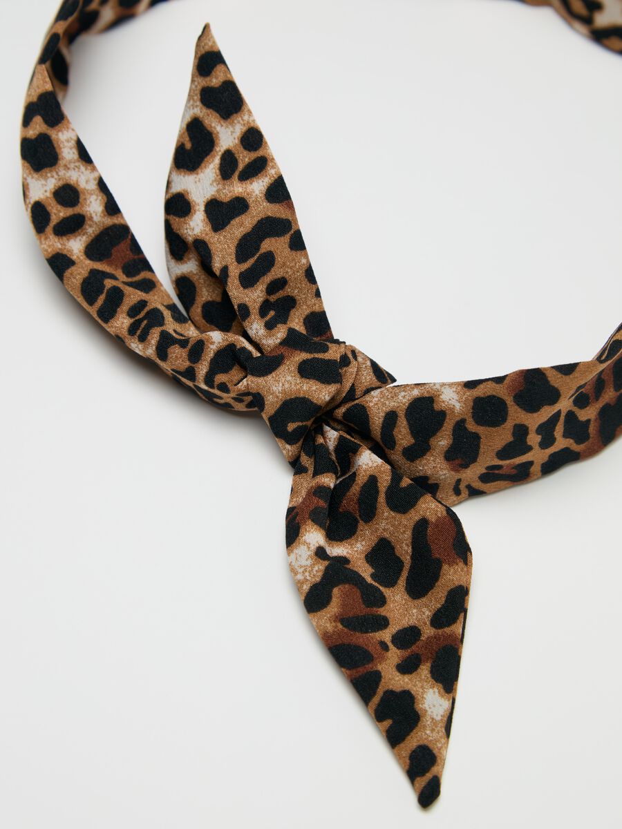 Speckled headband with knot_1