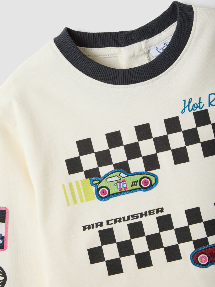 White pure cotton crew-neck T-shirt with racing print for baby boy_2