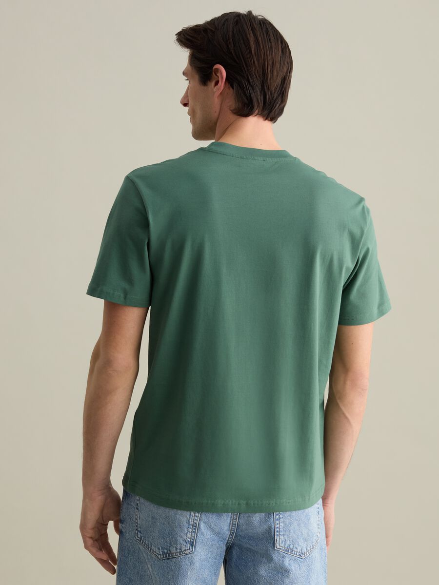 Plain cotton T-shirt with round neck._2