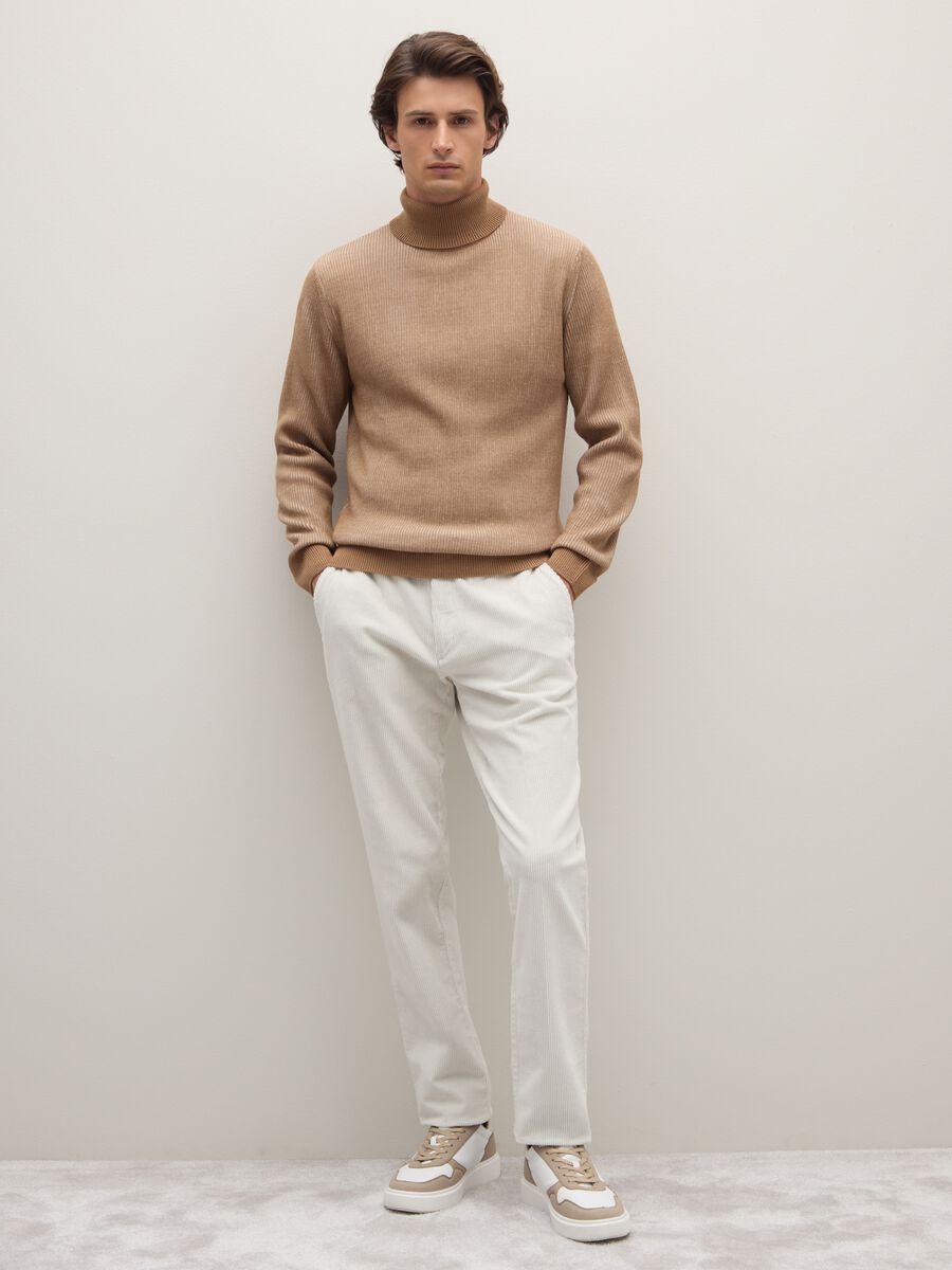 Brown Regular Fit Turtleneck_2