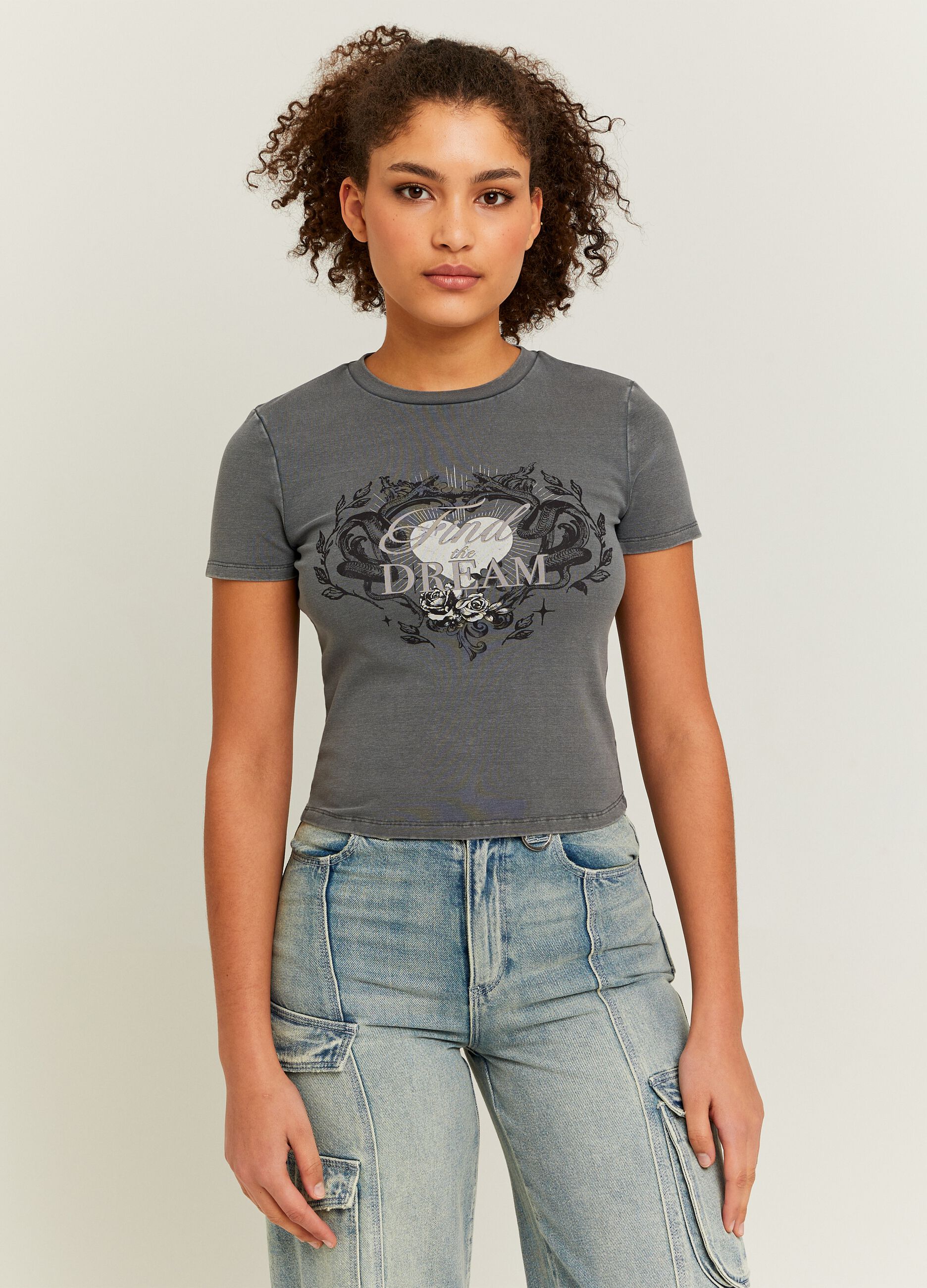 Cropped T-shirt with graphic print